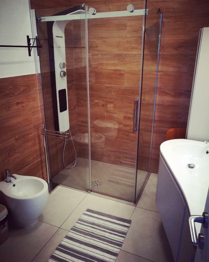 Bellavista Eremitaggio Apartment Torri Del Benaco Ngoại thất bức ảnh