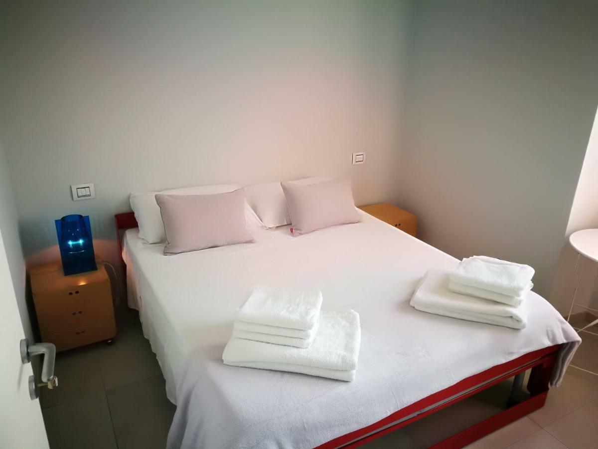 Bellavista Eremitaggio Apartment Torri Del Benaco Ngoại thất bức ảnh